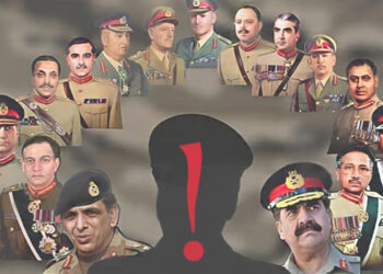 اُس کو بھی اپنے خدا ہونے پہ اتنا ہی یقیں تھا!